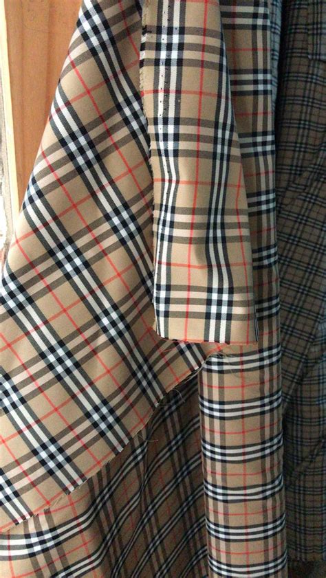 come si chiama materiale plastificato di burberry|Il tartan Burberry .